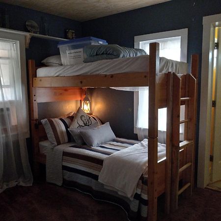 The Goulding Cottage And Farm - 4 Beds, 3 Baths Henrieville Esterno foto