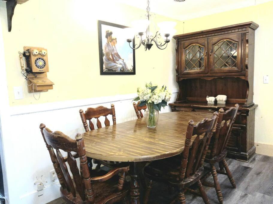 The Goulding Cottage And Farm - 4 Beds, 3 Baths Henrieville Esterno foto