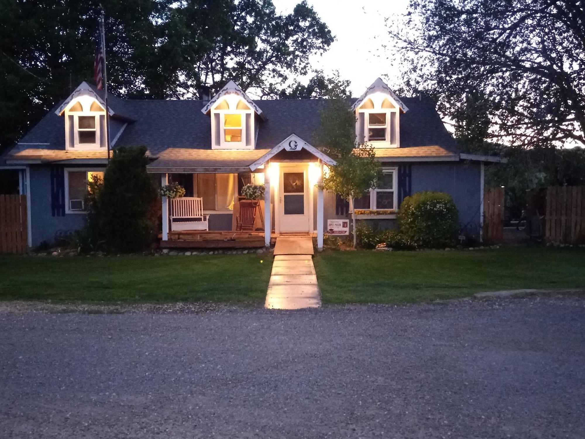 The Goulding Cottage And Farm - 4 Beds, 3 Baths Henrieville Esterno foto